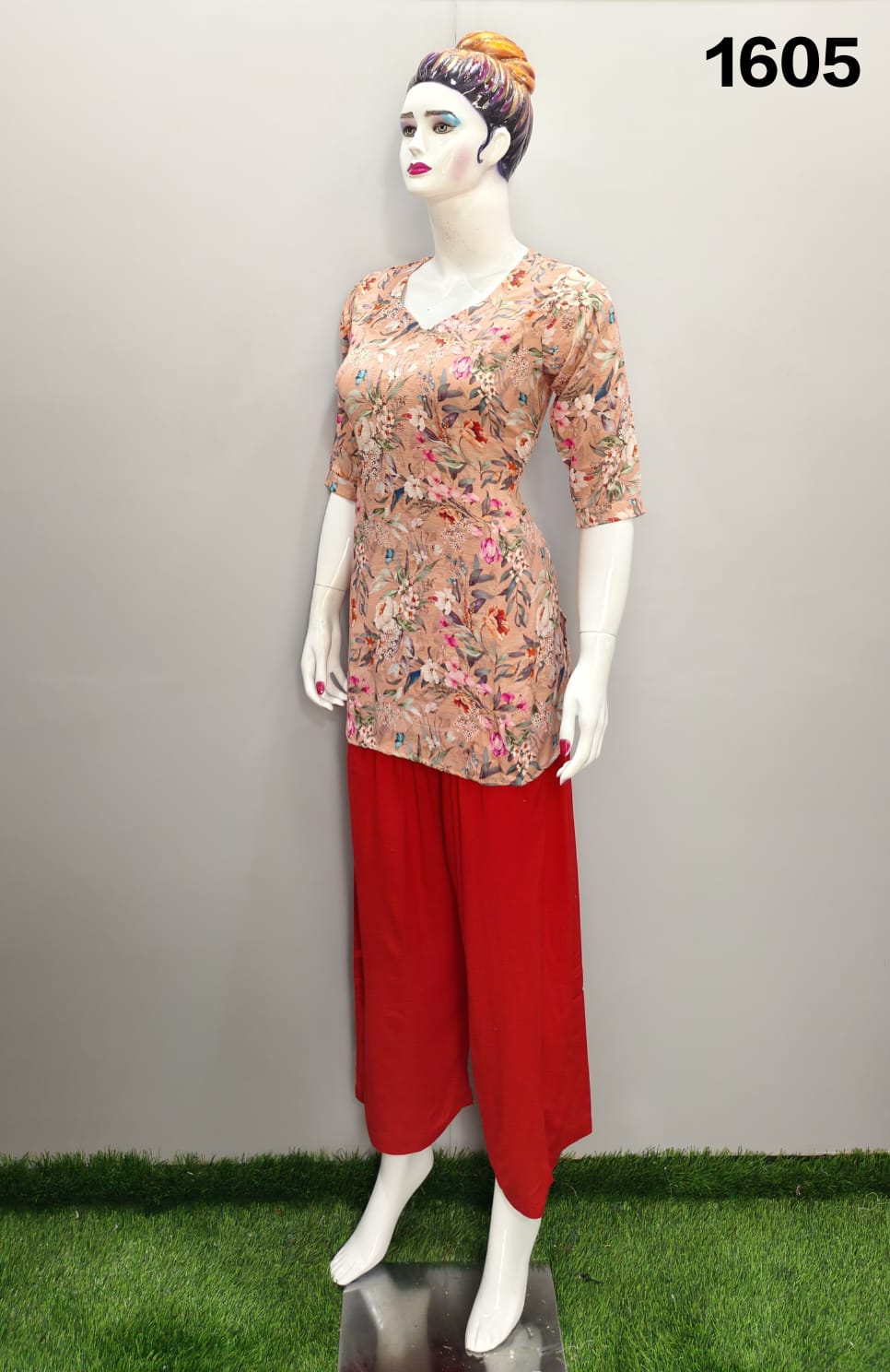 ONVIEW | 1605 | TRENDY RAYON DIGITAL PRINTED SHORT TOP