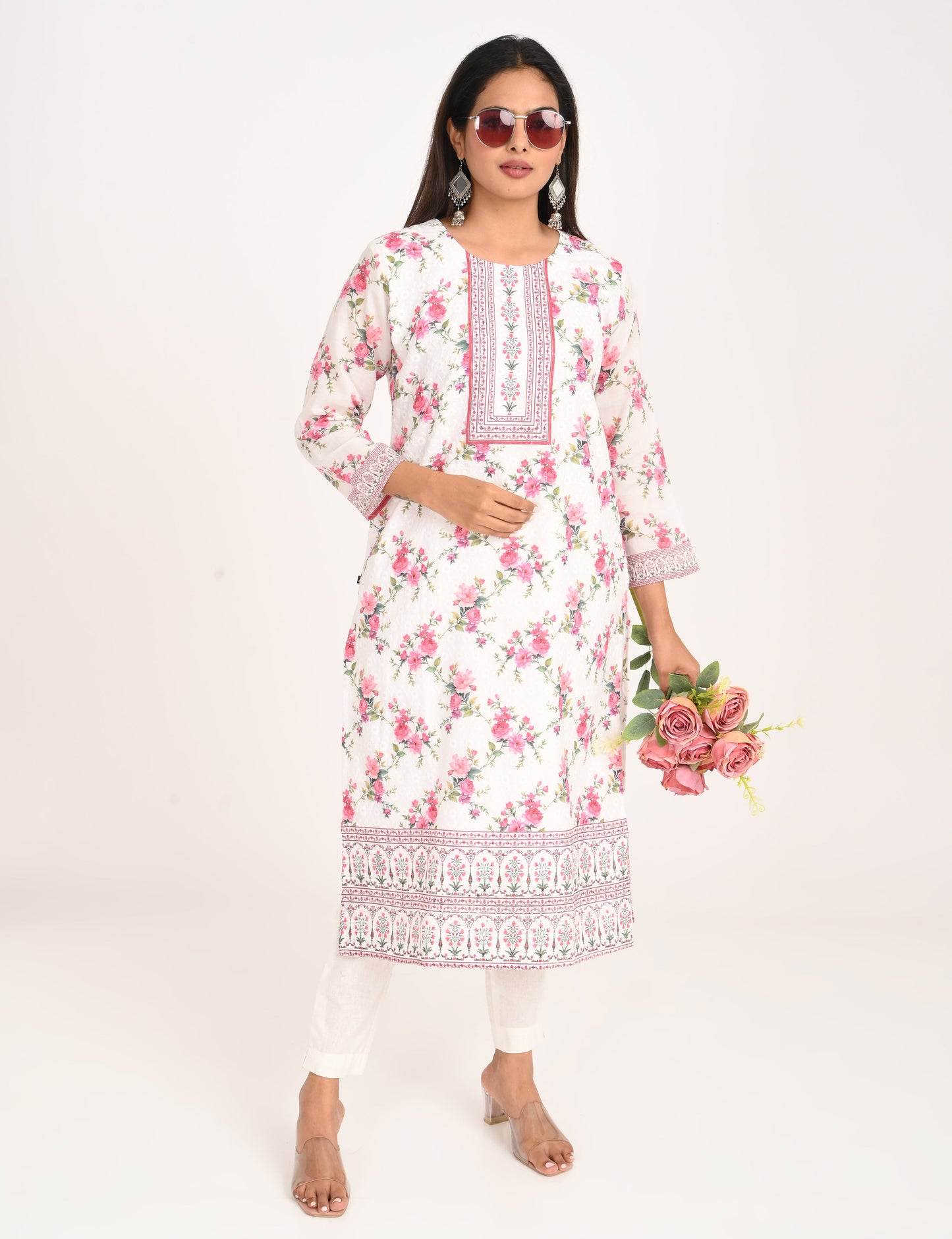 ONVIEW | 1128 | COTTON CHIKANKARI WORK WITH DIGITAL PRINT