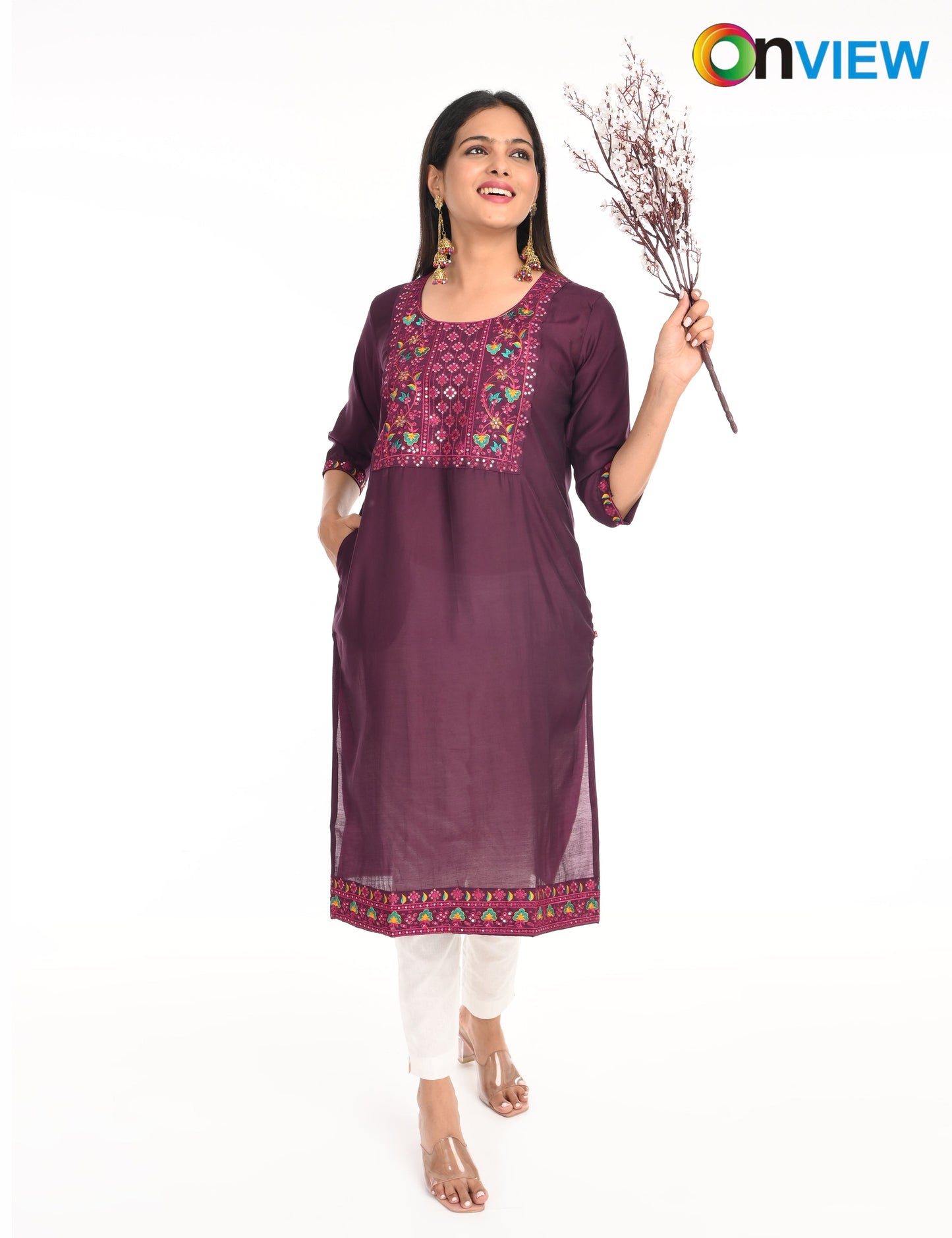 ONVIEW | 1426 | ROMAN SILK EMBROIDERY WITH BORDER