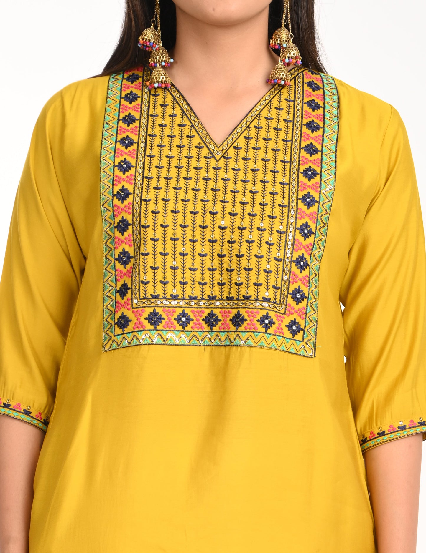 ONVIEW | 1427 | ROMAN SILK EMBROIDERY WITH BORDER