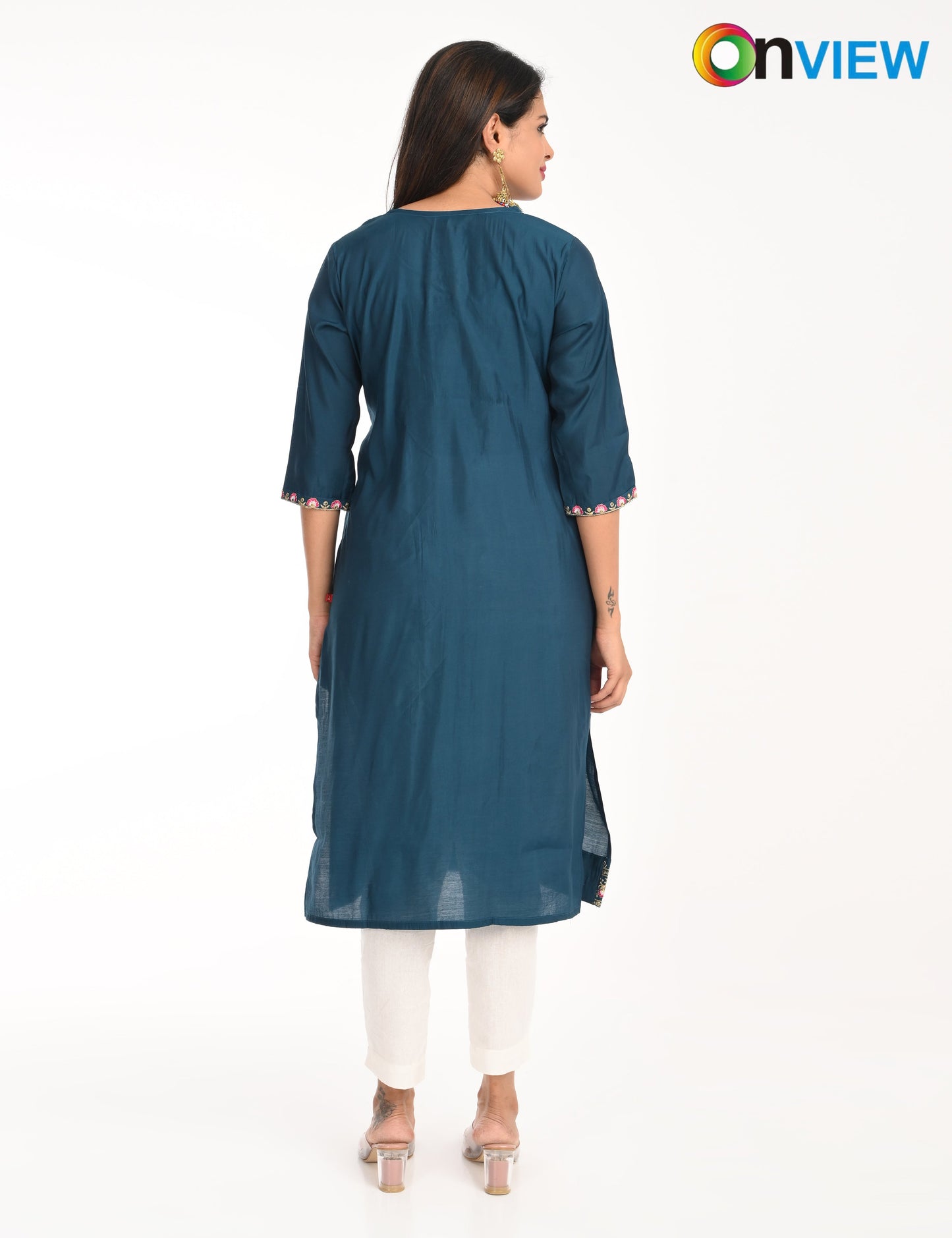 ONVIEW | 1429 | ROMAN SILK EMBROIDERY WITH BORDER