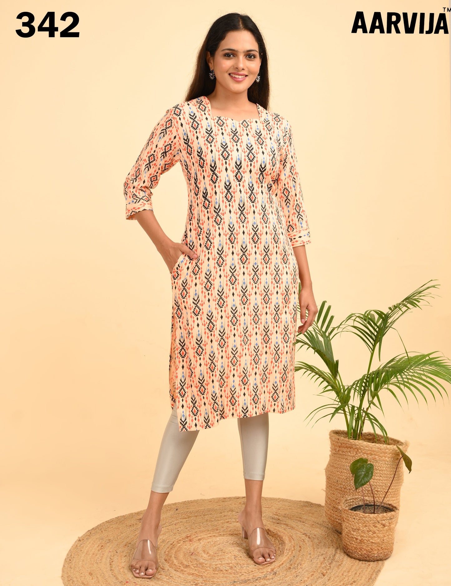 ONVIEW | 342 |  DESIGN NECK WITH POCKET