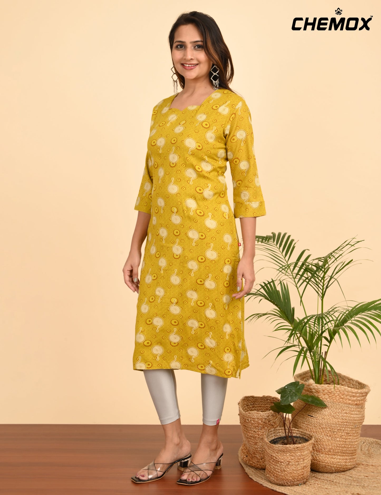 CHEMOX | 322 | DESIGN NECK WITH POCKET