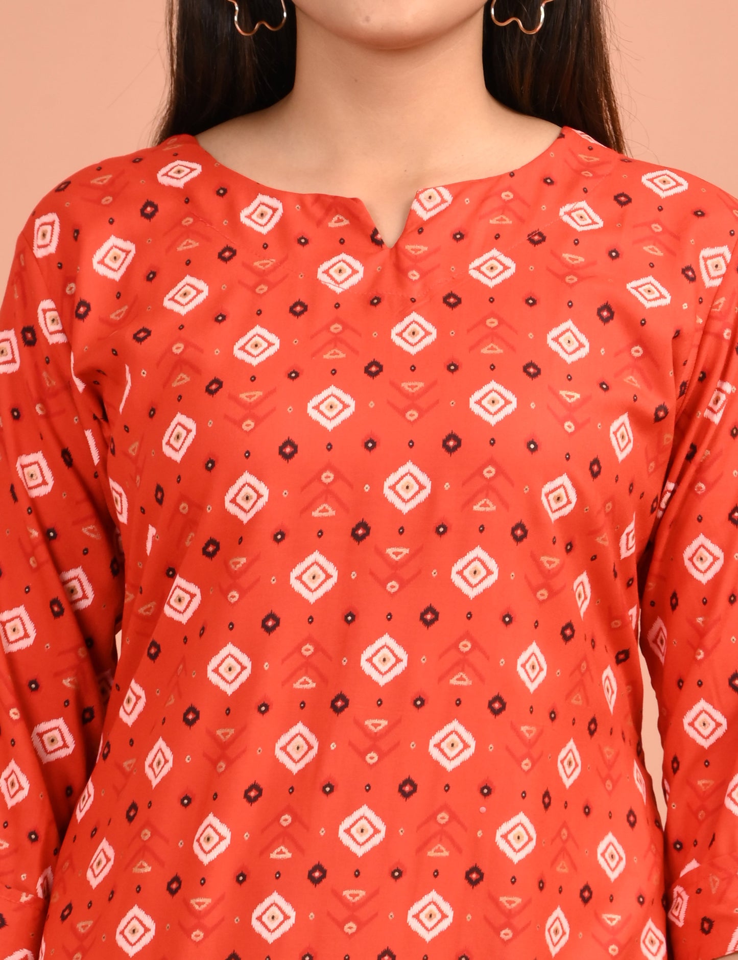 CHEMOX | 355 | DESIGN NECK WITH POCKET