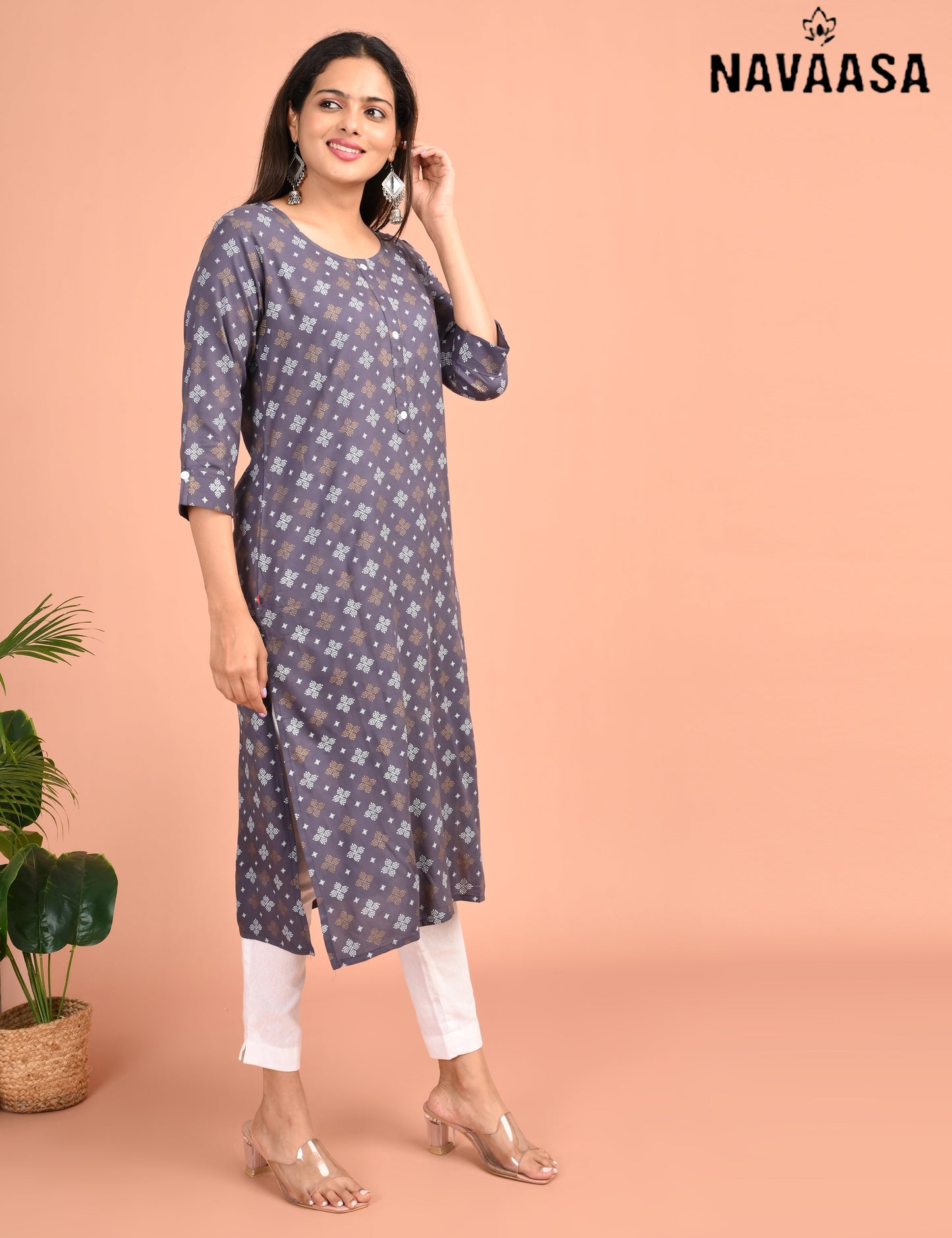 NAVAASA | 947 | ROUND NECK