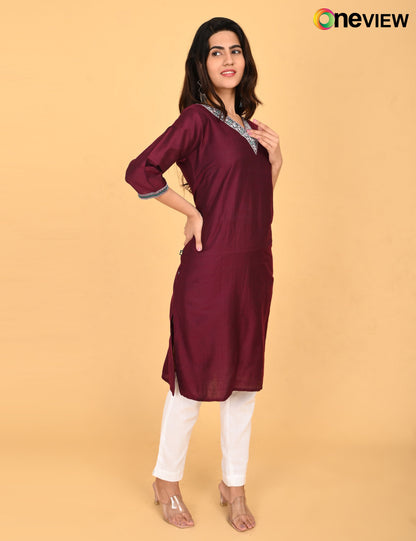 ONVIEW | 1090 | V NECK EMBROIDERY