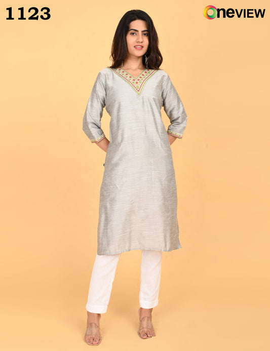 ONVIEW | 1123 | V NECK EMBROIDERY