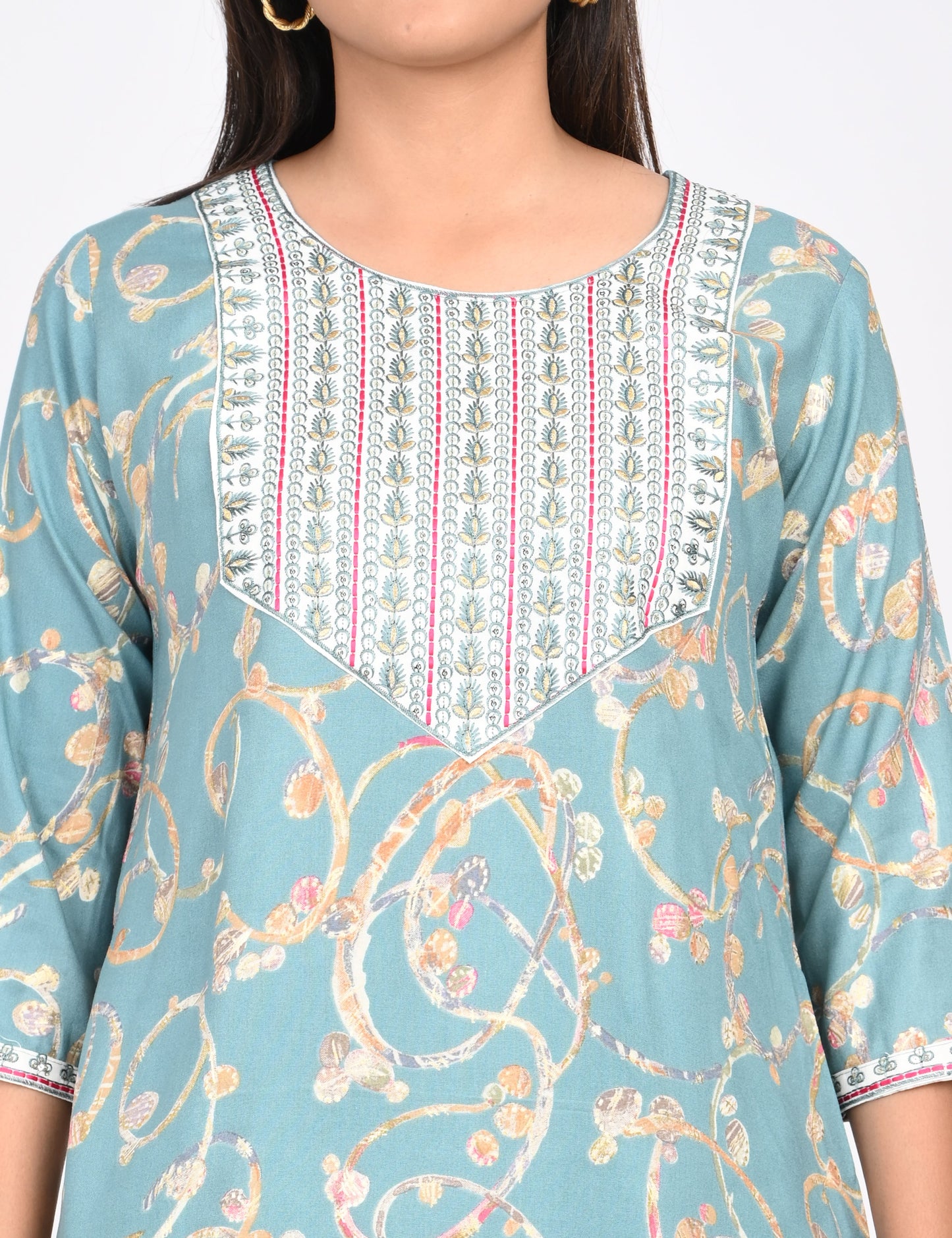 ONVIEW | 1410 | CAPSULE 2 PIECE SET WITH EMBROIDERY