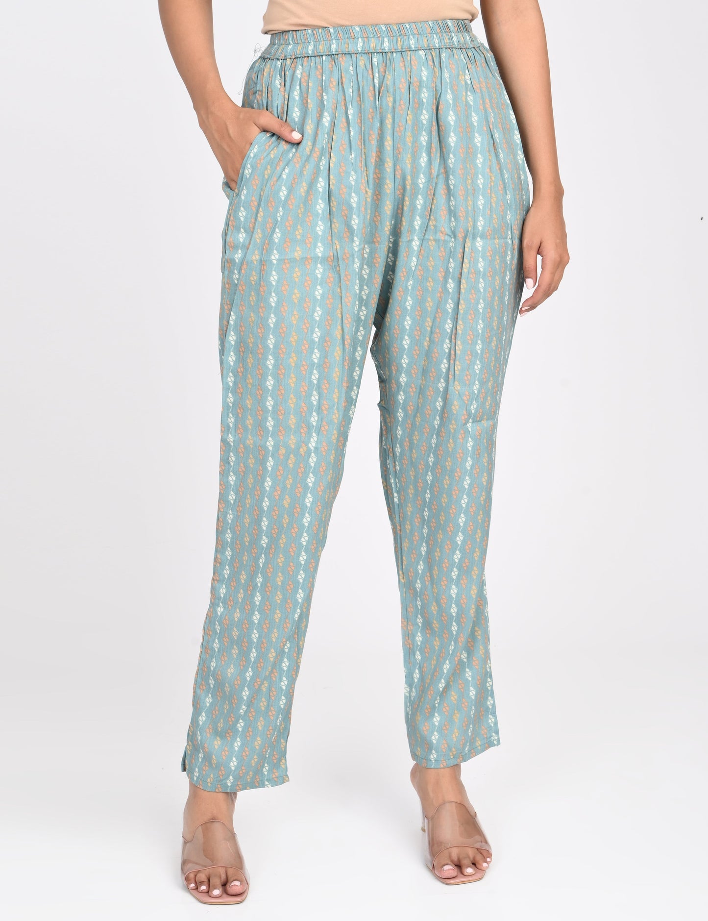 ONVIEW | 1410 | CAPSULE 2 PIECE SET WITH EMBROIDERY