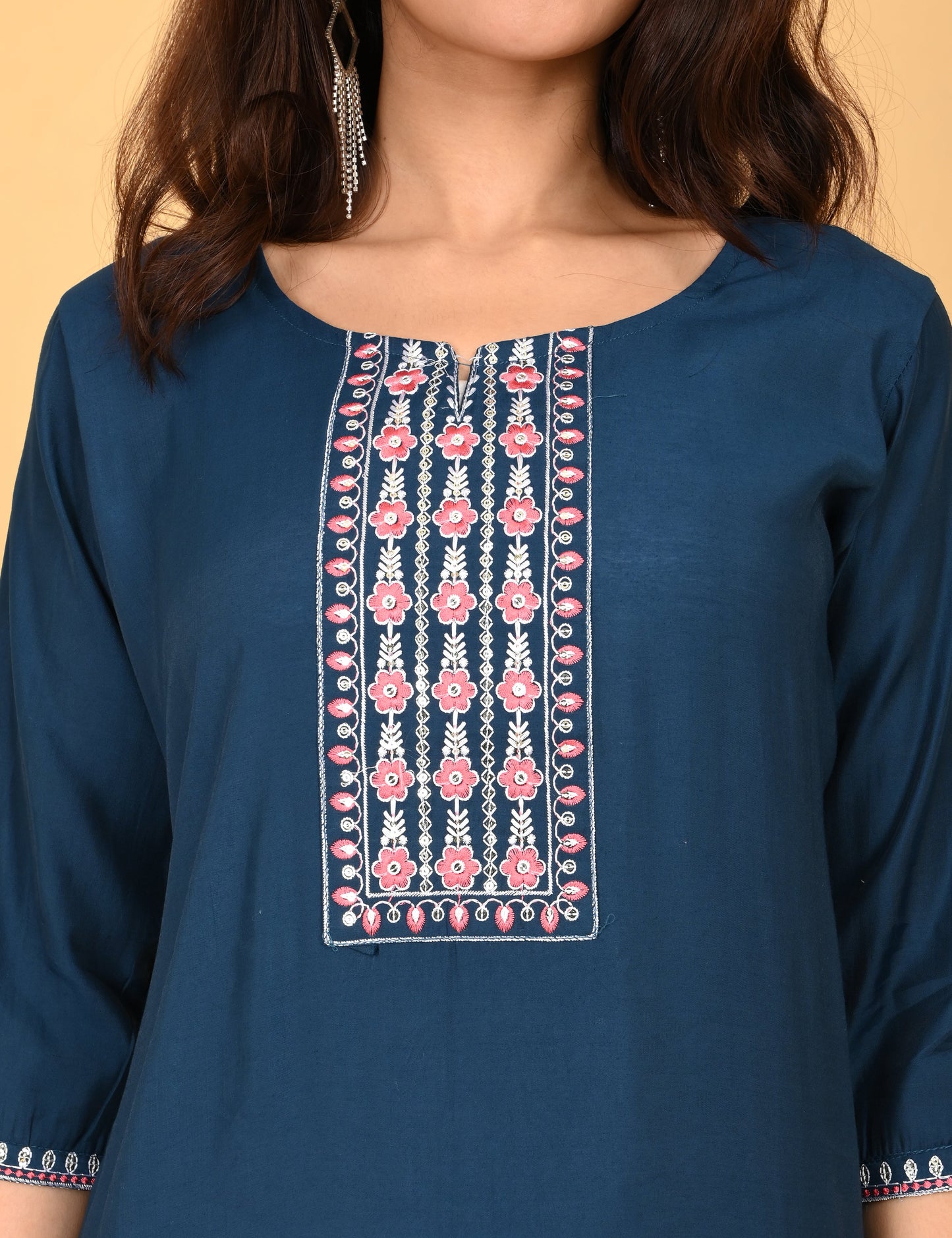 ONVIEW | 1477 | ROMAN SILK SMALL EMBROIDERY