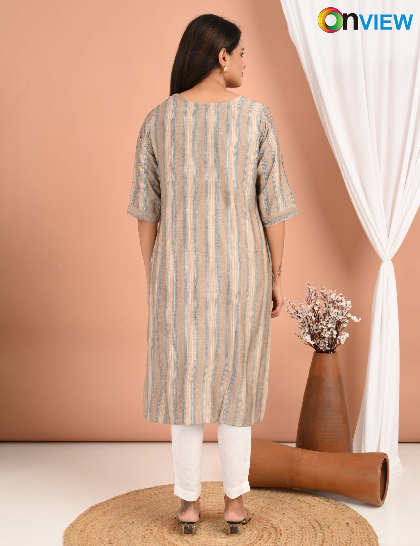 ONVIEW | 1537 | DESIGN NECK