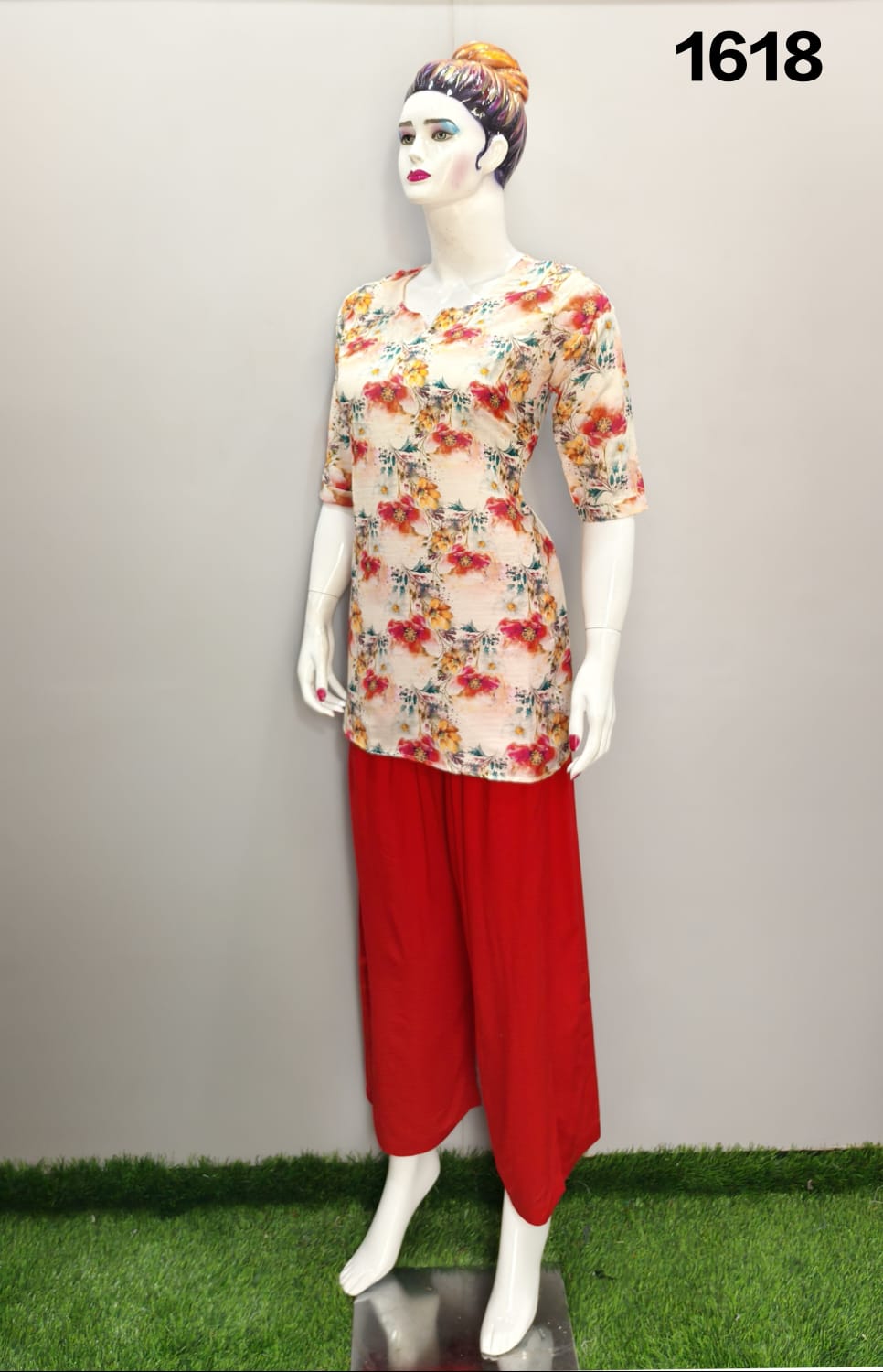 ONVIEW | 1618 | TRENDY RAYON DIGITAL PRINTED SHORT TOP