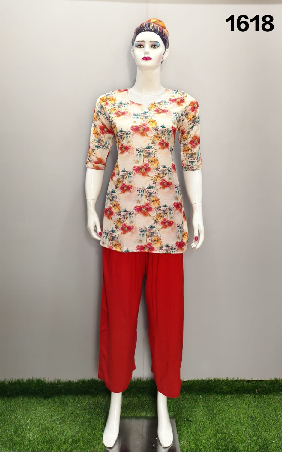 ONVIEW | 1618 | TRENDY RAYON DIGITAL PRINTED SHORT TOP