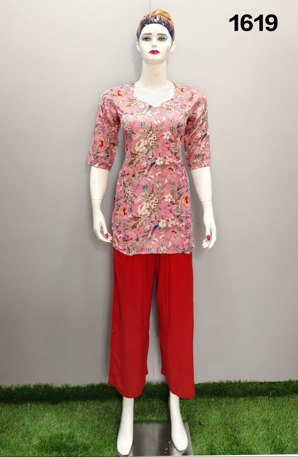 ONVIEW | 1619 | TRENDY RAYON DIGITAL PRINTED SHORT TOP