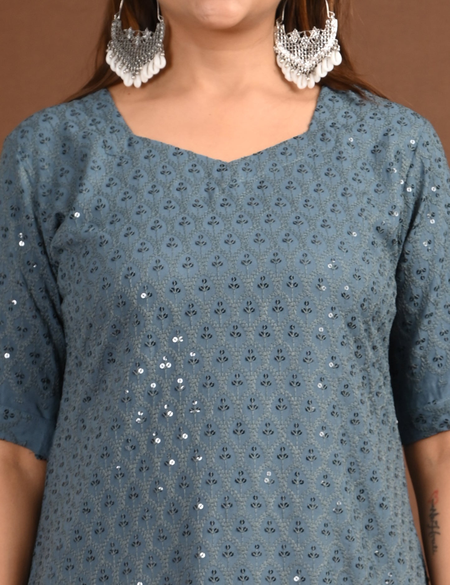 ONVIEW | 1718 | CHIKANKARI SHORT TOP