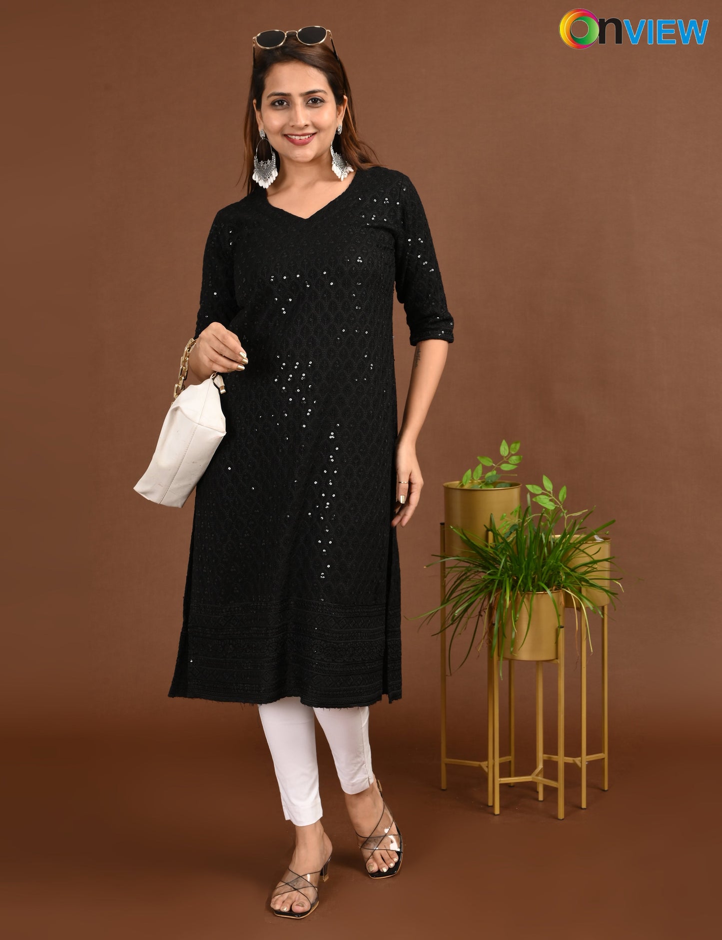 ONVIEW | 1745 | CHIKANKARI DESIGN NECK