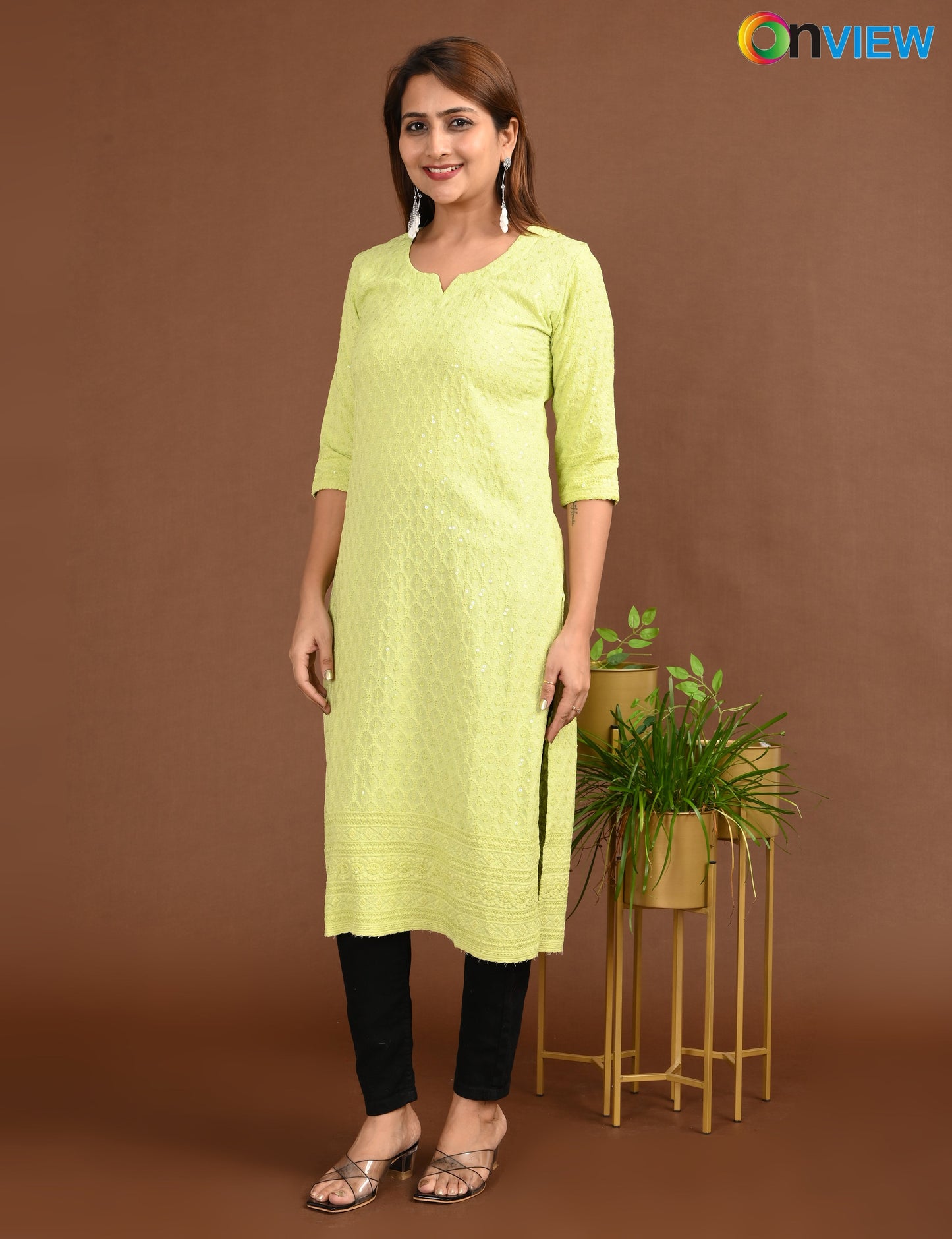 ONVIEW | 1746 | CHIKANKARI DESIGN NECK