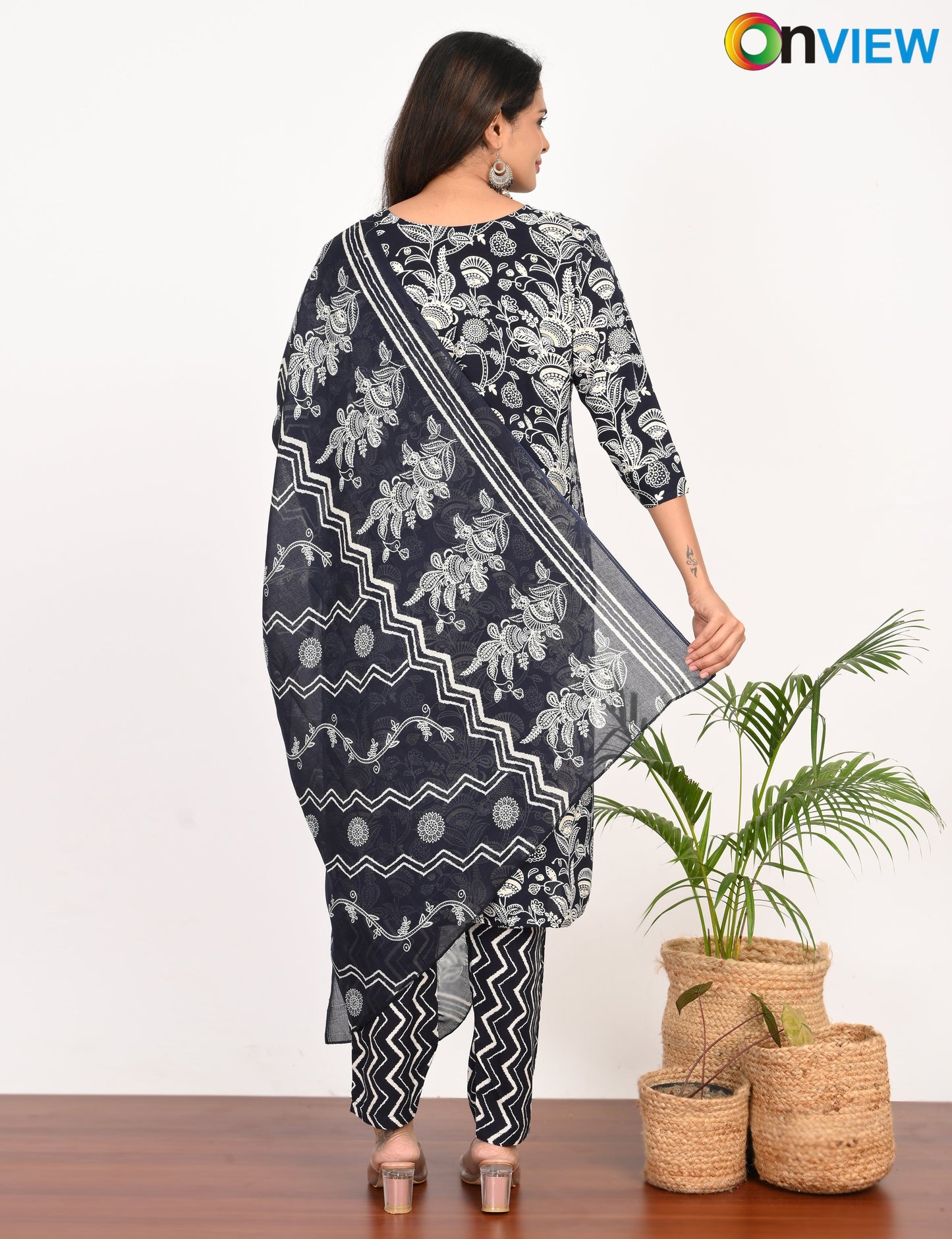 ONVIEW | 283 | 3 PIECE FOIL PRINT