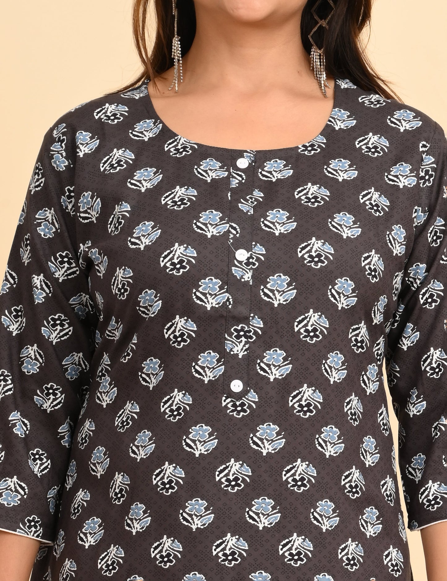 CHEMOX | 428 | ROUND NECK WITH POCKET