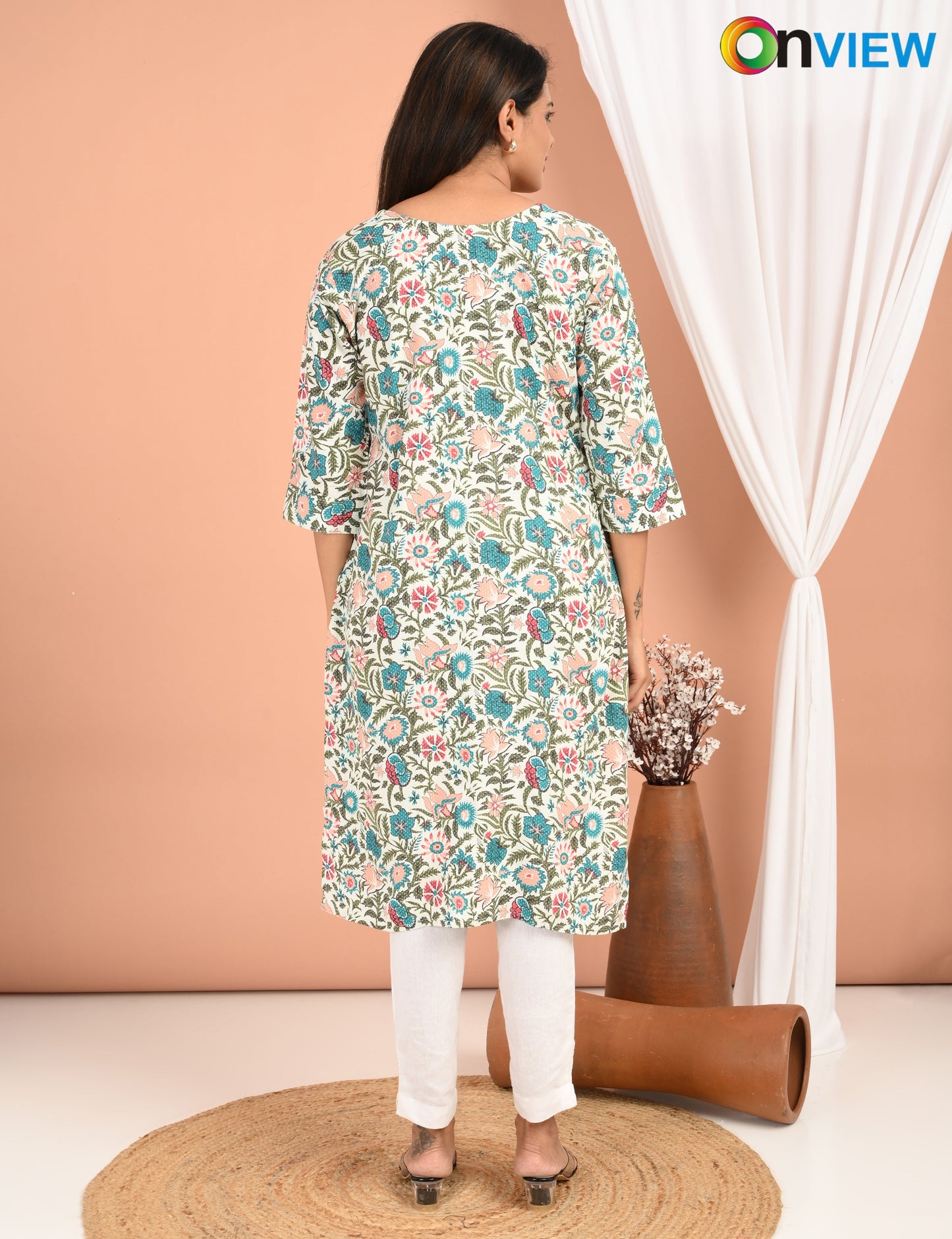 ONVIEW | 446 | ROUND NECK WITH POCKET