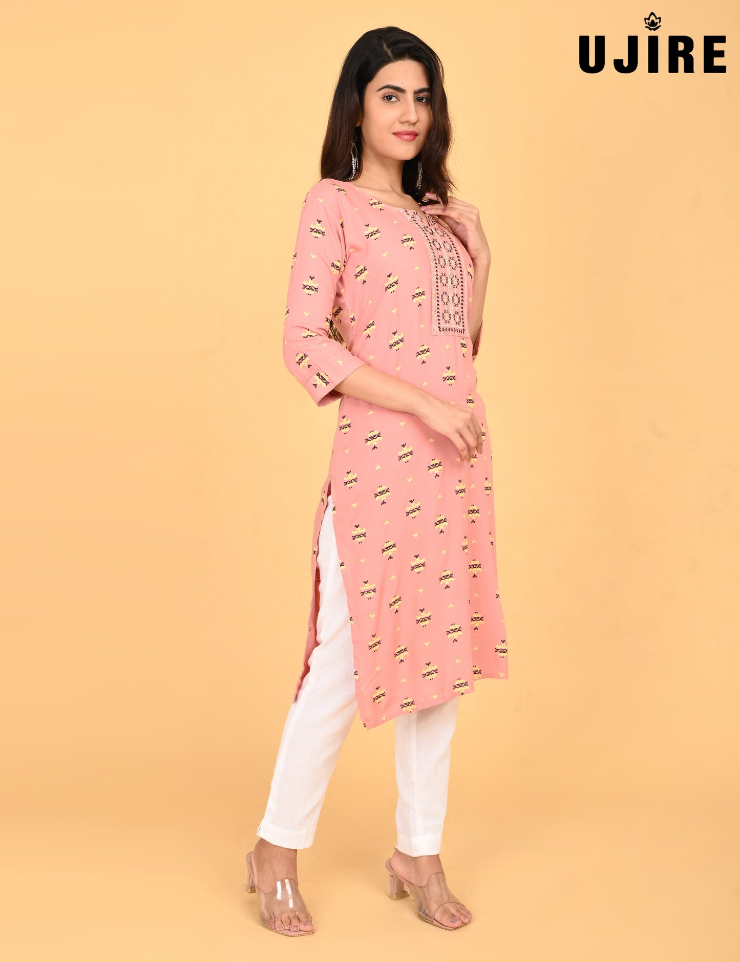 UJIRE | 052 | SMALL EMBROIDERY