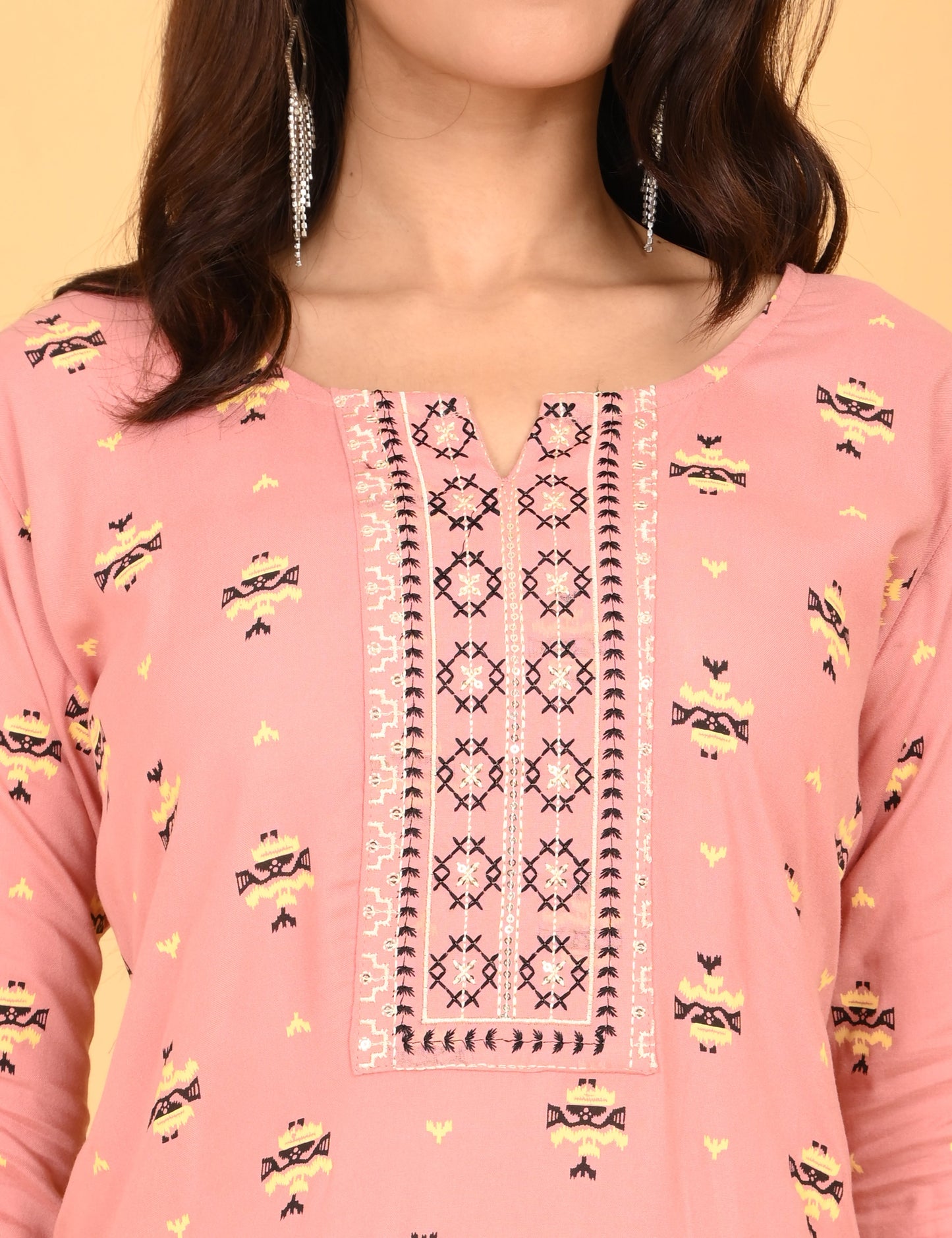 UJIRE | 052 | SMALL EMBROIDERY