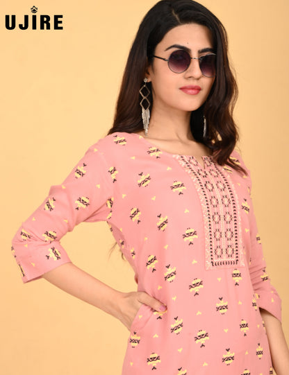 UJIRE | 052 | SMALL EMBROIDERY